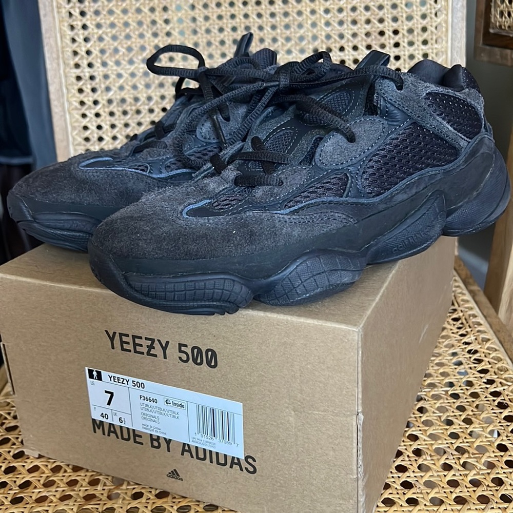 yeezy 500 utility black